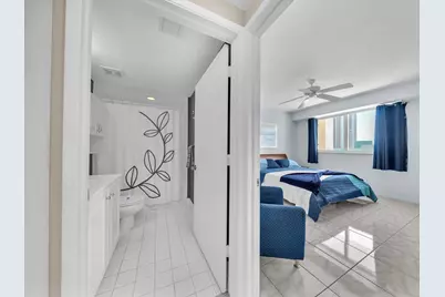 18100 N Bay Road #707, Sunny Isles Beach, FL 33160 - Photo 17