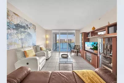 18100 N Bay Road #707, Sunny Isles Beach, FL 33160 - Photo 11