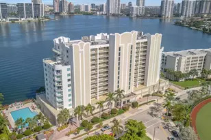 18100 N Bay Rd, Sunny Isles Beach, FL 33160 - Photo 23
