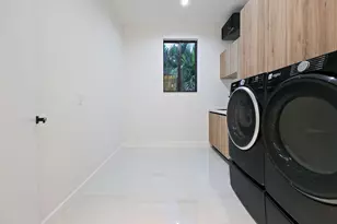 728 NE 17th Terrace, Fort Lauderdale, FL 33304 - Photo 29