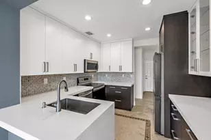 12571 NW 57th Ct, Coral Springs, FL 33076 - Photo 5