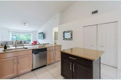 11140 Lakeaire Circle, Boca Raton, FL 33498 - Photo 21