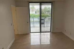 708 Executive Center Dr, West Palm Beach, FL 33401 - Photo 3
