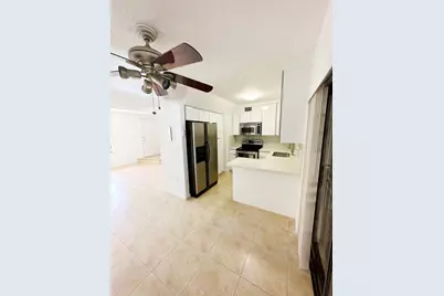 1701 W 42nd Place #43, Hialeah, FL 33012 - Photo 9