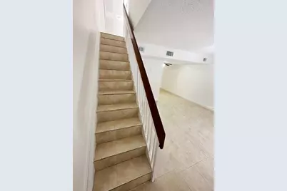 1701 W 42nd Place #43, Hialeah, FL 33012 - Photo 25