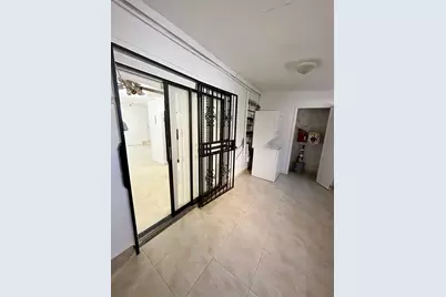 1701 W 42nd Place #43, Hialeah, FL 33012 - Photo 29