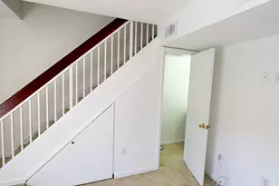 1701 W 42nd Pl, Hialeah, FL 33012 - Photo 27