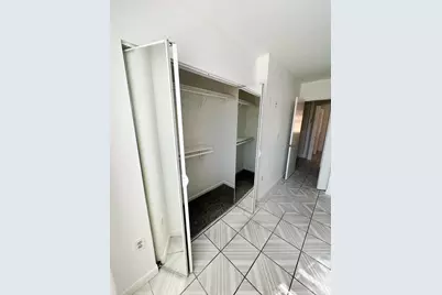 1701 W 42nd Place #43, Hialeah, FL 33012 - Photo 15