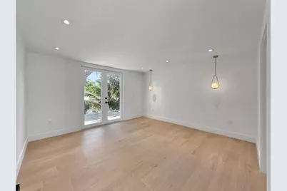 729 NE 17th Terrace, Fort Lauderdale, FL 33304 - Photo 13