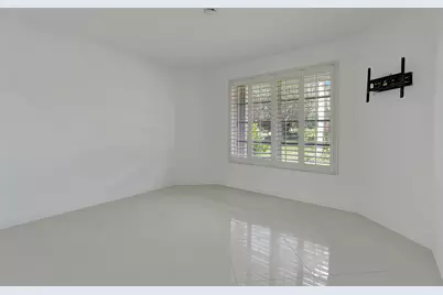 4185 SE Fairway Court, Stuart, FL 34997 - Photo 11