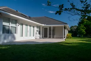 4185 SE Fairway Ct, Stuart, FL 34997 - Photo 5