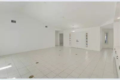 4185 SE Fairway Court, Stuart, FL 34997 - Photo 9