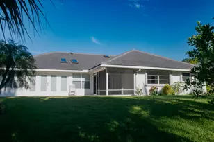 4185 SE Fairway Ct, Stuart, FL 34997 - Photo 3