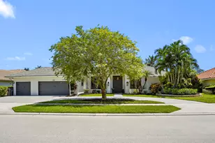 1902 S Club Dr, Wellington, FL 33414 - Photo 3