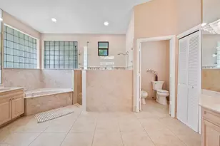 1902 S Club Dr, Wellington, FL 33414 - Photo 19
