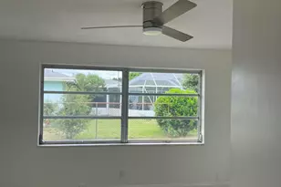 920 NW 3rd St, Boynton Beach, FL 33435 - Photo 9