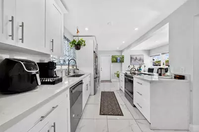 7961 N Normandy Street, Miramar, FL 33023 - Photo 13