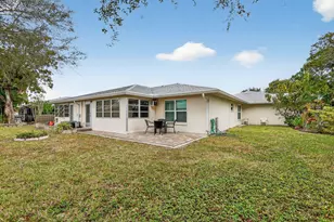 782 Nantucket Cir, Lake Worth, FL 33467 - Photo 5