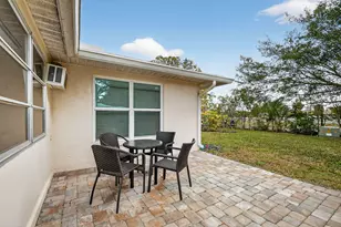 782 Nantucket Cir, Lake Worth, FL 33467 - Photo 15