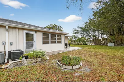 782 Nantucket Circle, Lake Worth, FL 33467 - Photo 17