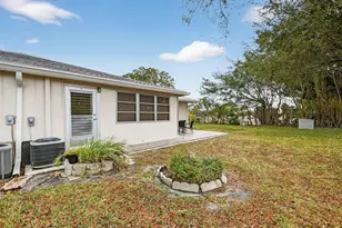 782 Nantucket Cir, Lake Worth, FL 33467 - Photo 17