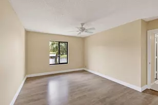 1010 Green Pine Blvd, West Palm Beach, FL 33409 - Photo 15