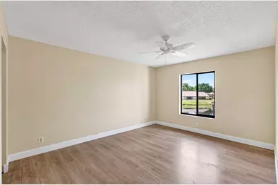 1010 Green Pine Boulevard #F2, West Palm Beach, FL 33409 - Photo 15