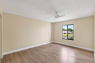 1010 Green Pine Blvd, West Palm Beach, FL 33409 - Photo 15