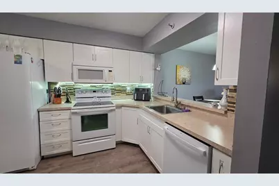 2206 S Cypress Bend Drive #504, Pompano Beach, FL 33069 - Photo 3