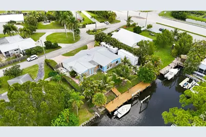 26 SW Cabana Point Circle, Stuart, FL 34994 - Photo 1