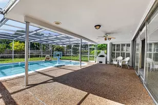 410 NW Spanish River Blvd, Boca Raton, FL 33431 - Photo 23
