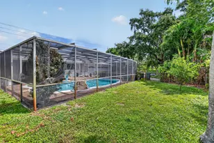 410 NW Spanish River Blvd, Boca Raton, FL 33431 - Photo 25