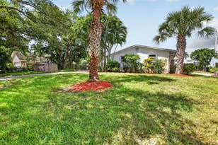 410 NW Spanish River Blvd, Boca Raton, FL 33431 - Photo 5