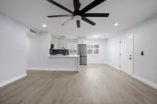 29 Burgundy Dr, Delray Beach, FL 33484 - Photo 3