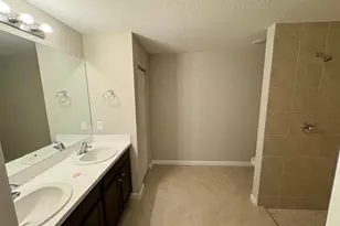 202 SW Aldoro Pl, Port Saint Lucie, FL 34953 - Photo 11