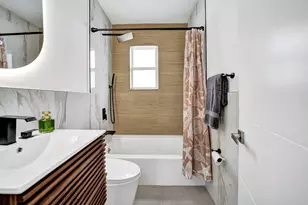 817 Tyler St, Hollywood, FL 33019 - Photo 11