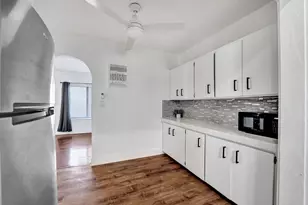 817 Tyler St, Hollywood, FL 33019 - Photo 47