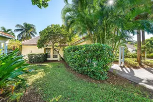 2312 Las Casitas Dr, Wellington, FL 33414 - Photo 27