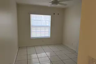 2181 NE 67th St, Fort Lauderdale, FL 33308 - Photo 3