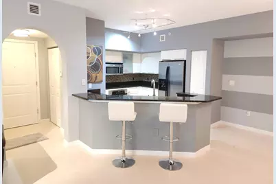 225 NE 1st Street #303, Delray Beach, FL 33444 - Photo 5