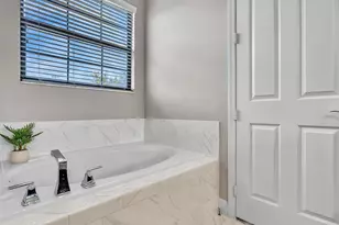 7510 NW 108th Ave, Parkland, FL 33076 - Photo 21