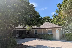 907 Cypress Terrace, Pompano Beach, FL 33069 - Photo 17