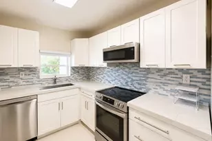9411 N Hollybrook Lake Dr, Pembroke Pines, FL 33025 - Photo 3