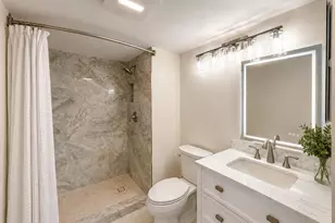 9411 N Hollybrook Lake Dr, Pembroke Pines, FL 33025 - Photo 9