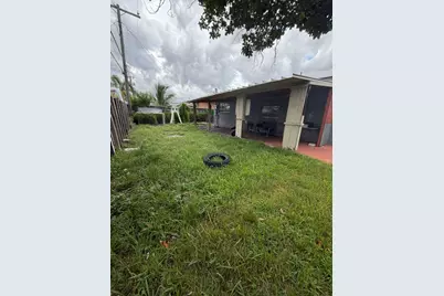 4796 E 10th Avenue, Hialeah, FL 33013 - Photo 13