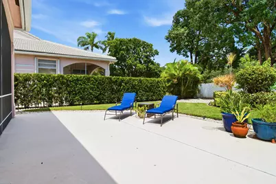 221 Green Point Circle, Palm Beach Gardens, FL 33418 - Photo 15
