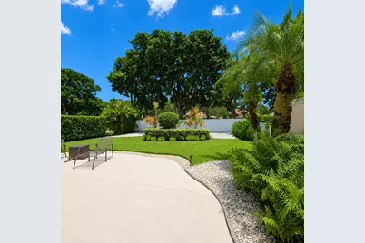 221 Green Point Circle, Palm Beach Gardens, FL 33418 - Photo 11