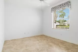 221 Green Point Cir, Palm Beach Gardens, FL 33418 - Photo 37