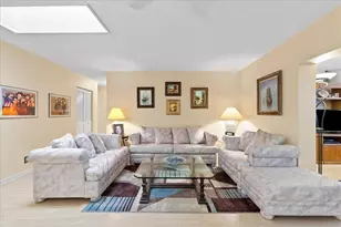 9843 NW 75th Ct NW, Tamarac, FL 33321 - Photo 11