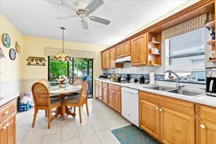9843 NW 75th Ct NW, Tamarac, FL 33321 - Photo 11